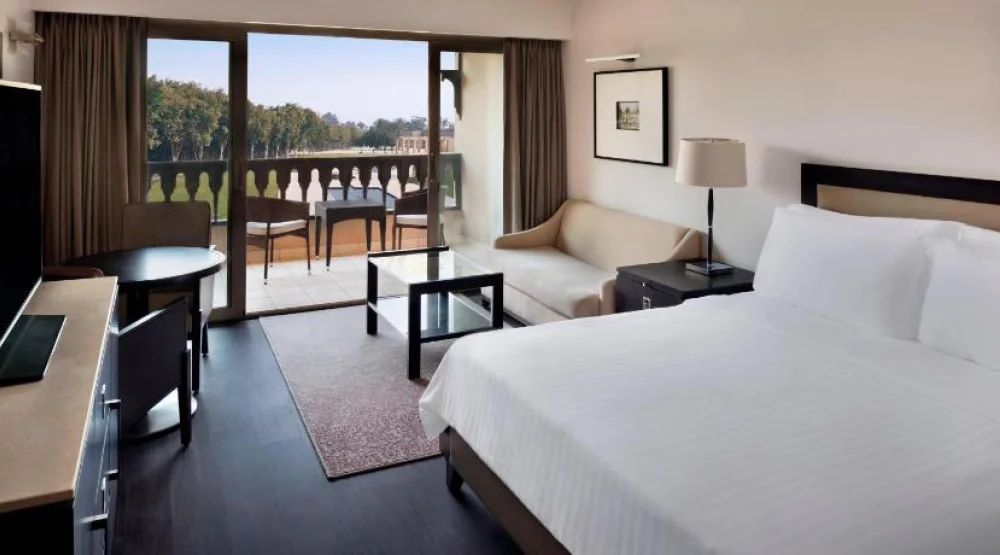 Executive Garden View Room, Executive Lounge Access, Guest Room, One King at Marriott Mena House Cairo
