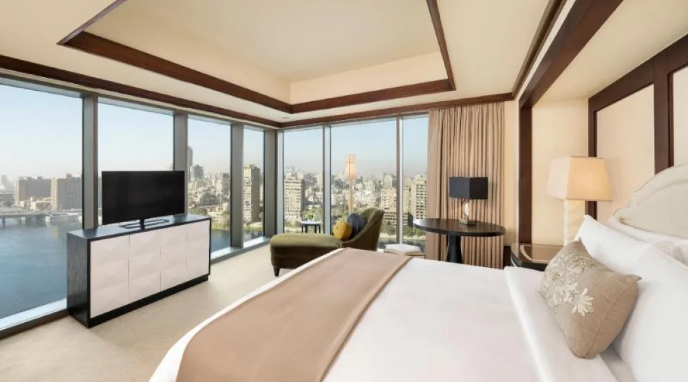 St. Regis Suite, One Bedroom Larger Suite, One King, Nile View at The St. Regis Cairo