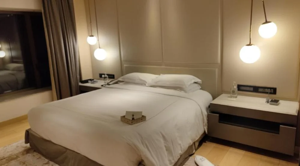 Queen Suite at Taj Lands End