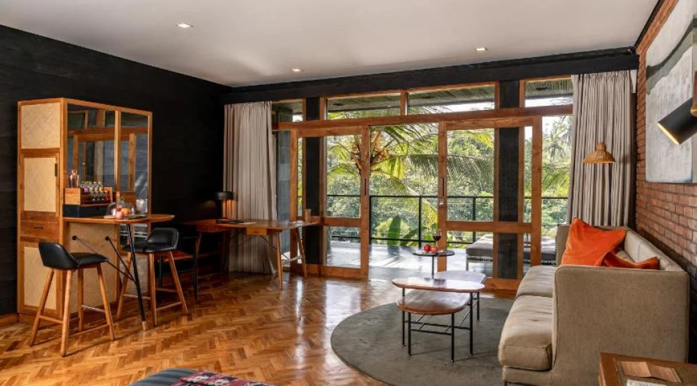 Deluxe Pool Suite at Chapung Sebali