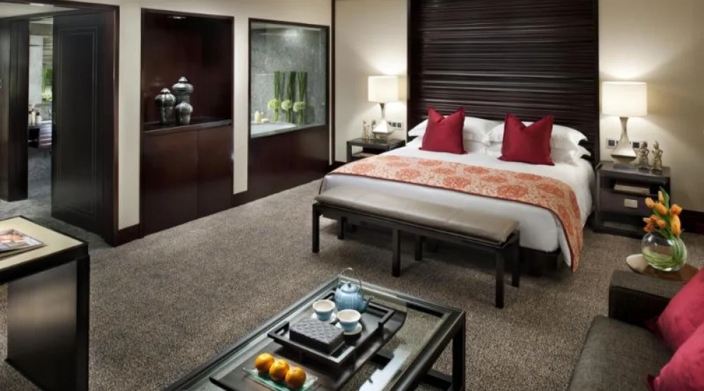 Deluxe Club King Room at Mandarin Oriental Jakarta
