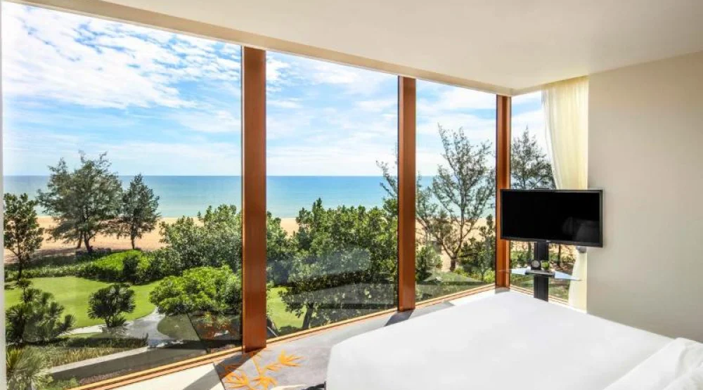 Skypool Two Bedroom Seaview Loft with Private Pool at Angsana Lang Co