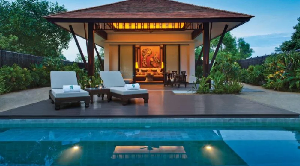 Lagoon Villa with Private Pool at Banyan Tree Lang Co