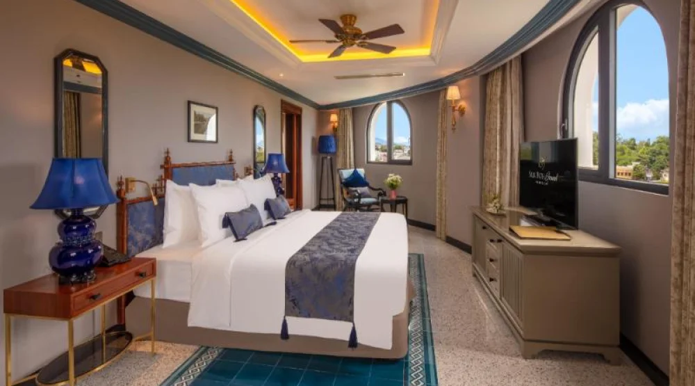 Executive Suite at Silk Path Grand Hue Hotel