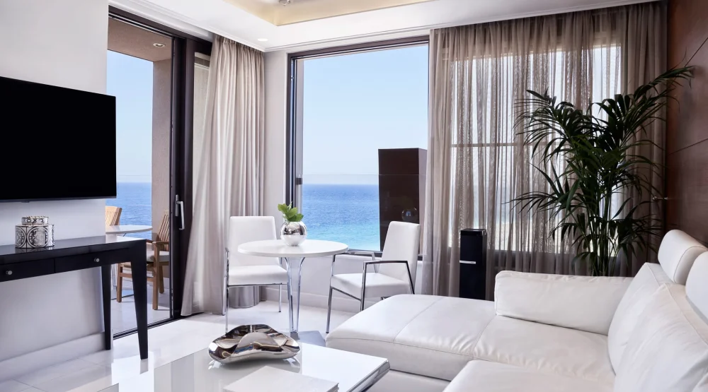 The Penthouse Suite at Bellevue On The Beach Suites