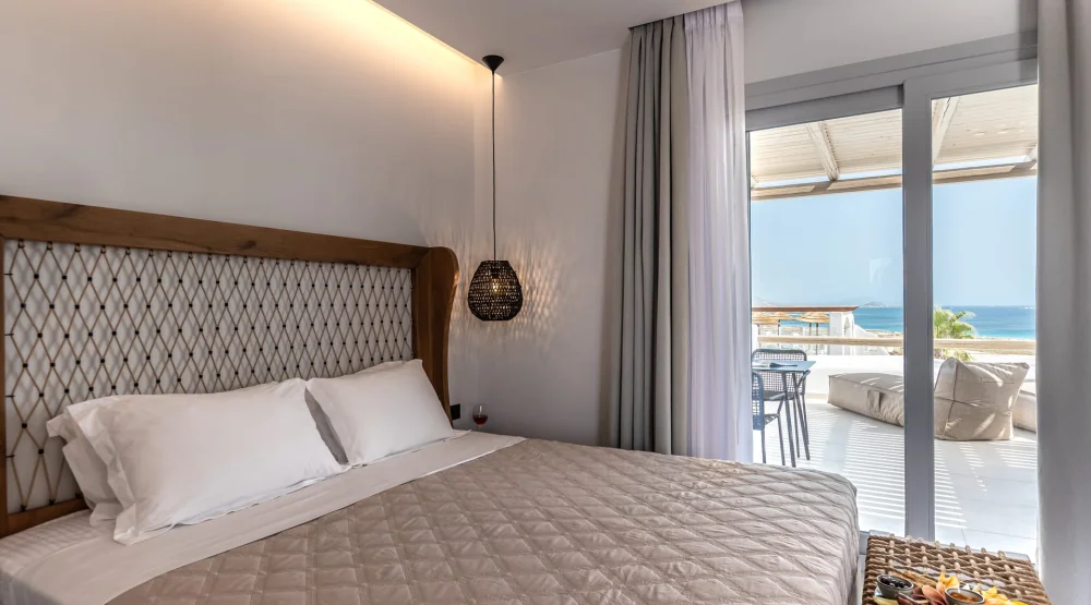 Deluxe Double Room with Outdoor Jacuzzi and Sea View at Lianos Village