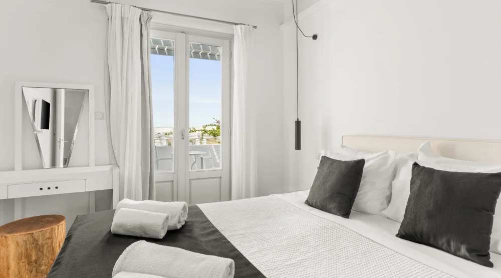 Family Room with Sea View at Mr & Mrs White Paros