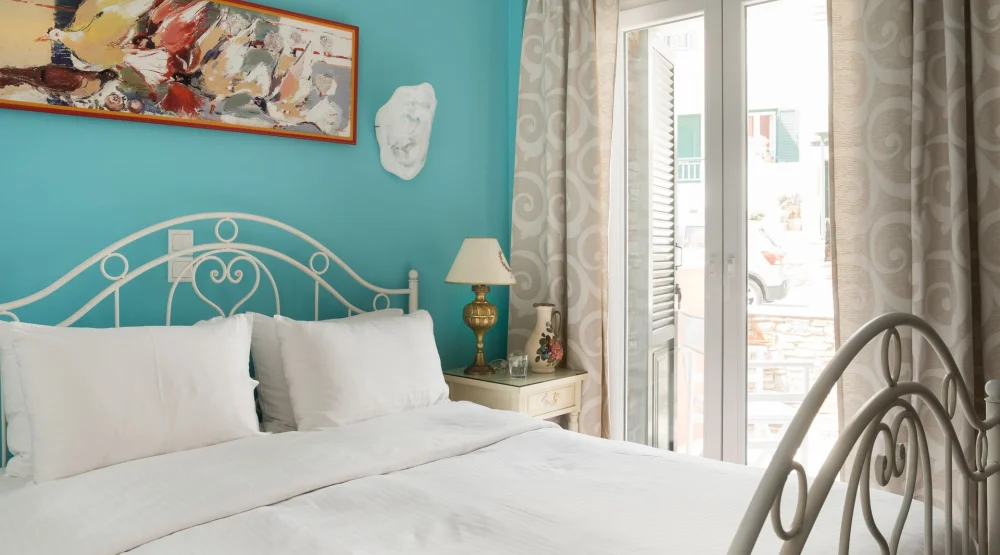 Prime Sea View Suite at Tinos Resort