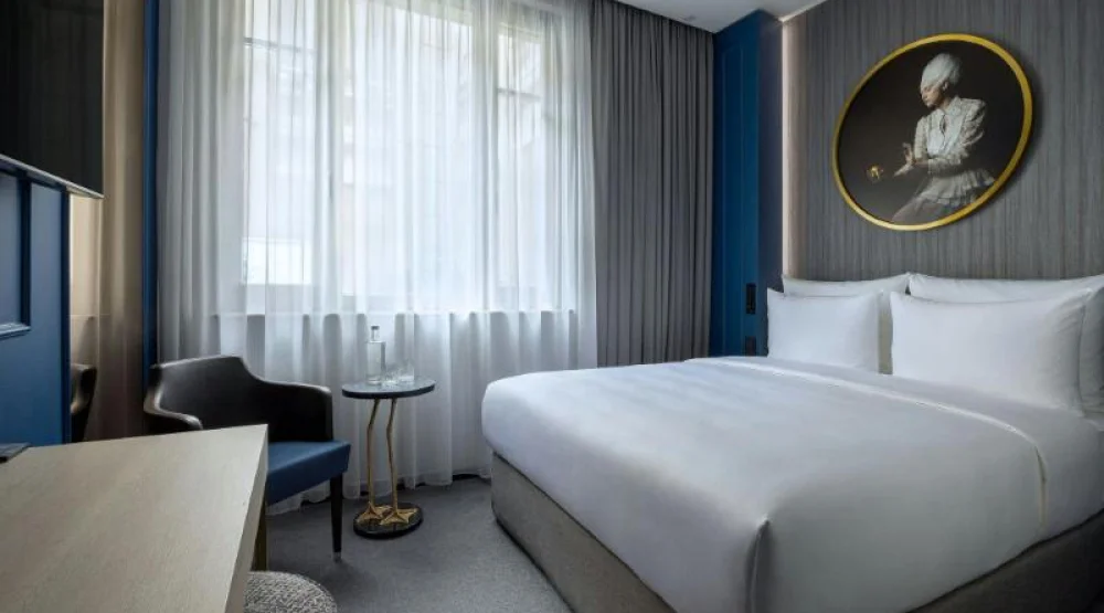 Luc Queen Room, Guest Room, One Queen at Hotel Luc Autograph Collection