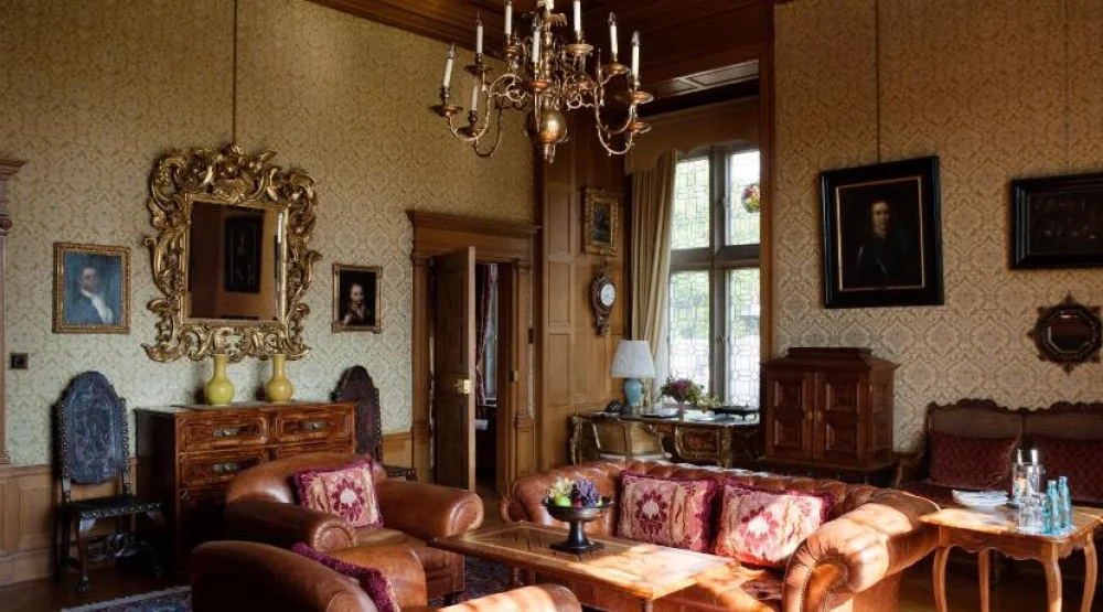 Castle Royal Suite at Schlosshotel Kronberg
