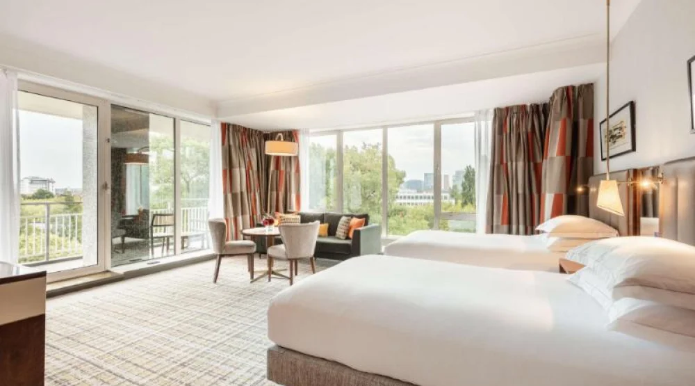 Twin Junior Suite Balcony Boulevard View at Hilton Amsterdam