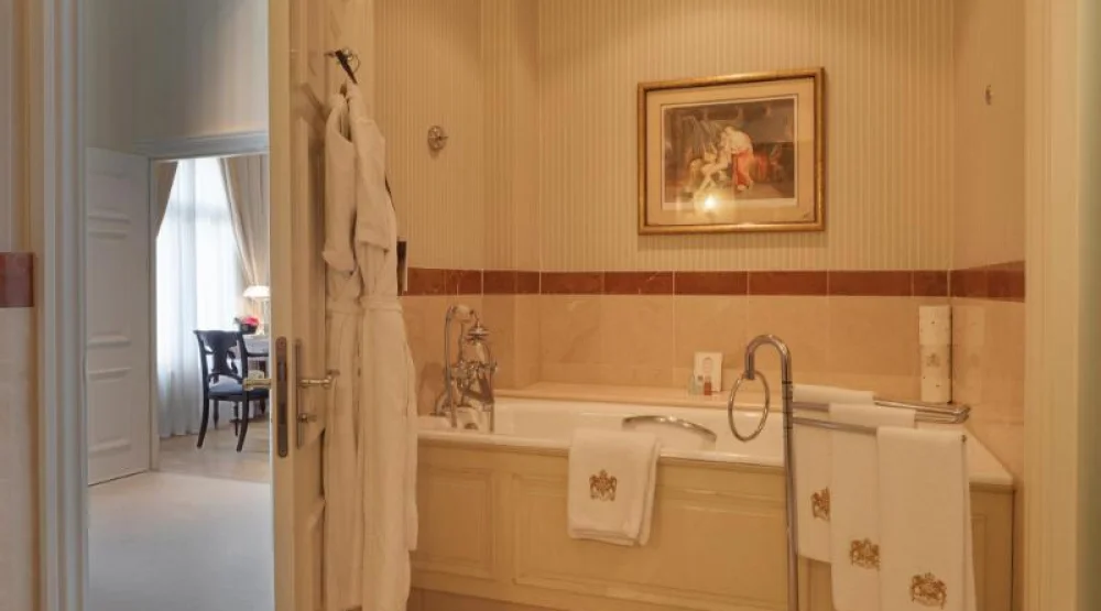 Executive Suite River View at Intercontinental Amstel Amsterdam