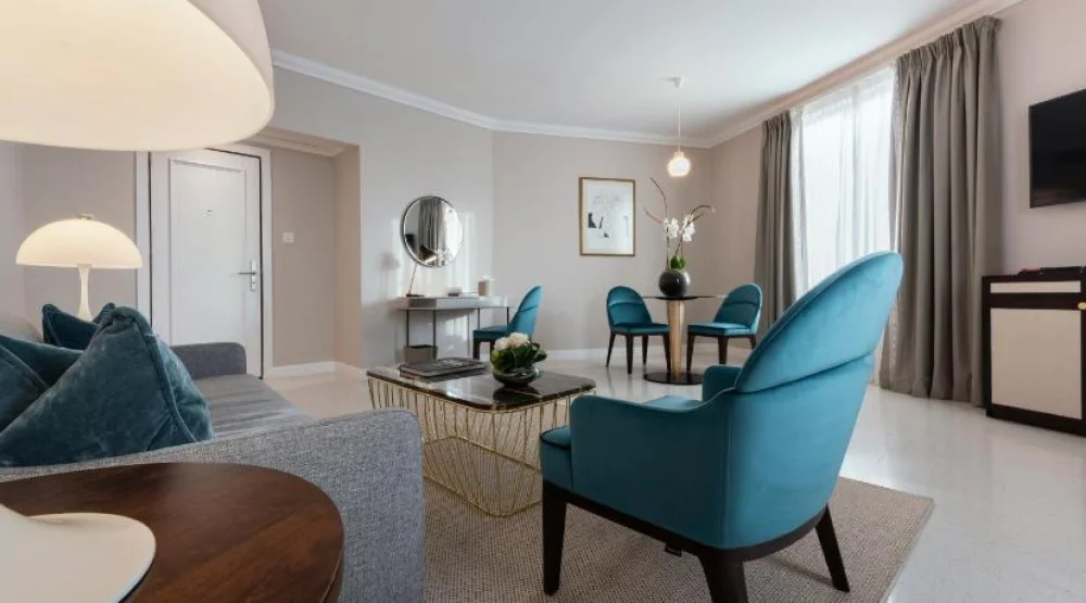 Suite with Sea View at The Phoenicia Malta