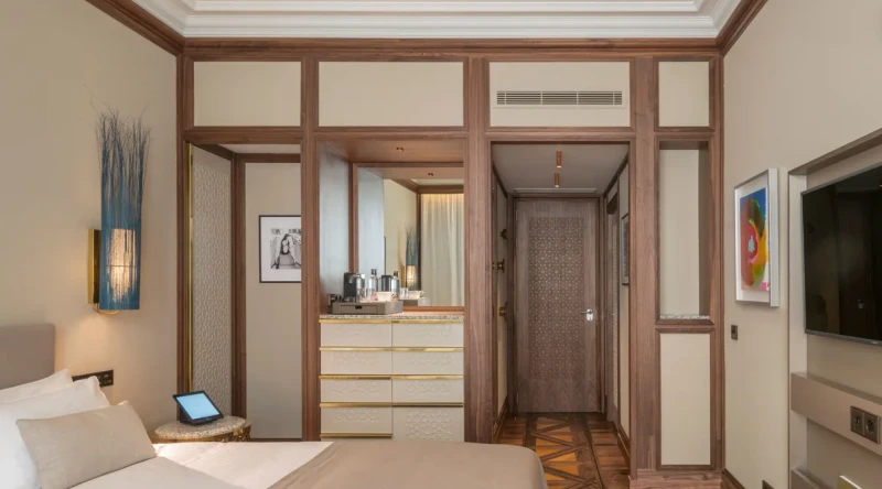 Double Standard Bastio at El Llorenc Parc de la Mar