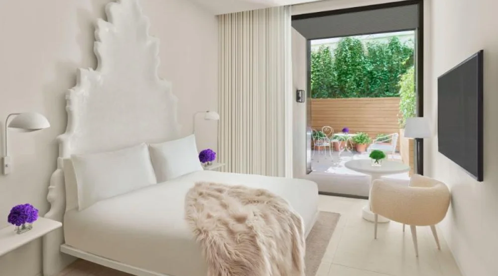 Superior with Terrace, Guest Room, One King, Interior View, Terrace at The Madrid EDITION