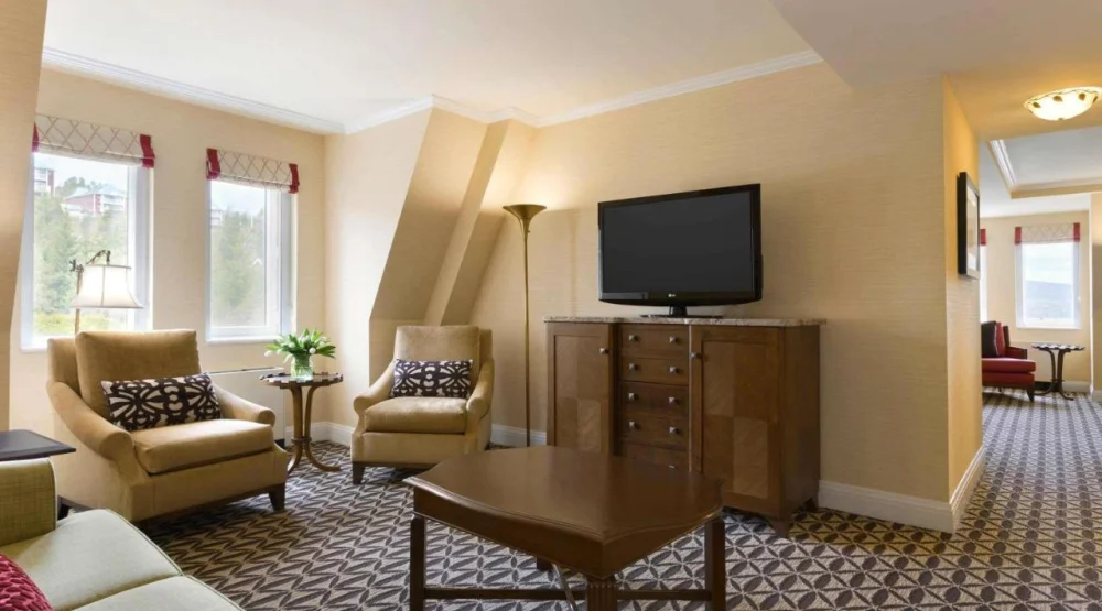 King Suite - Non-smoking at Fairmont Le Manoir Richelieu