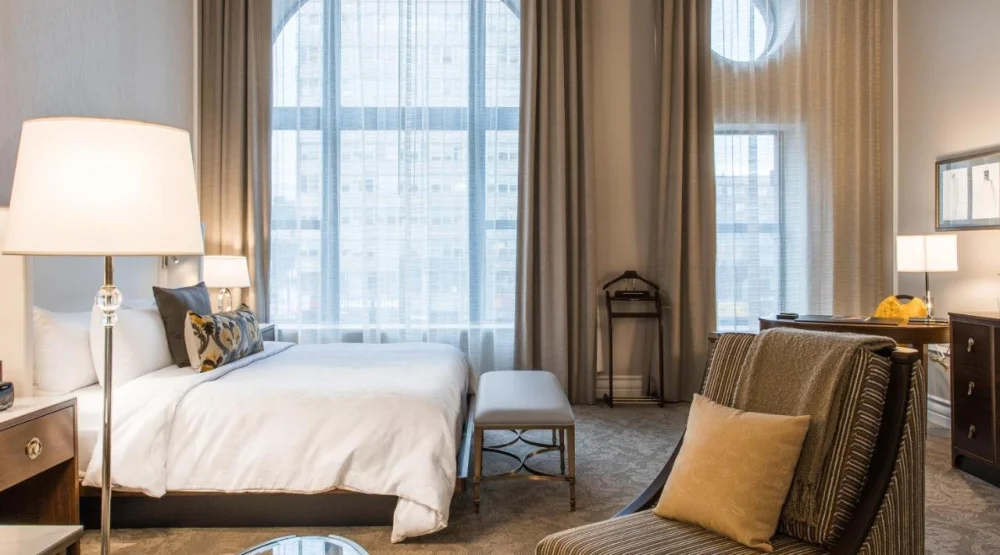 Grand Deluxe One King Bed City View at Hotel Birks Montreal