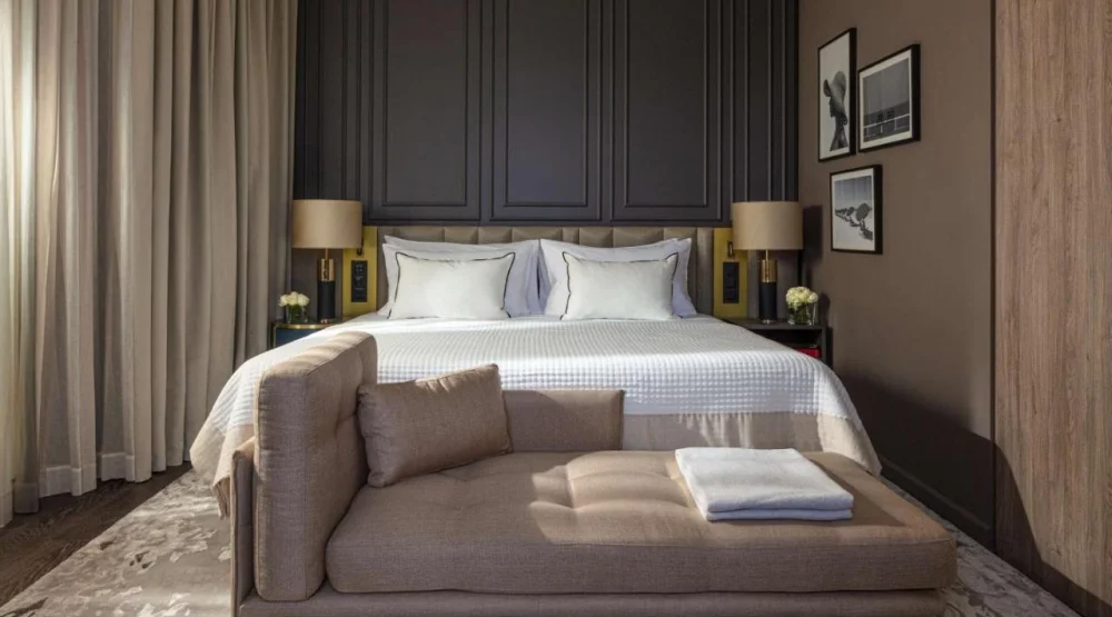 Suite Sea View with Balcony at Anantara Plaza Nice Hotel