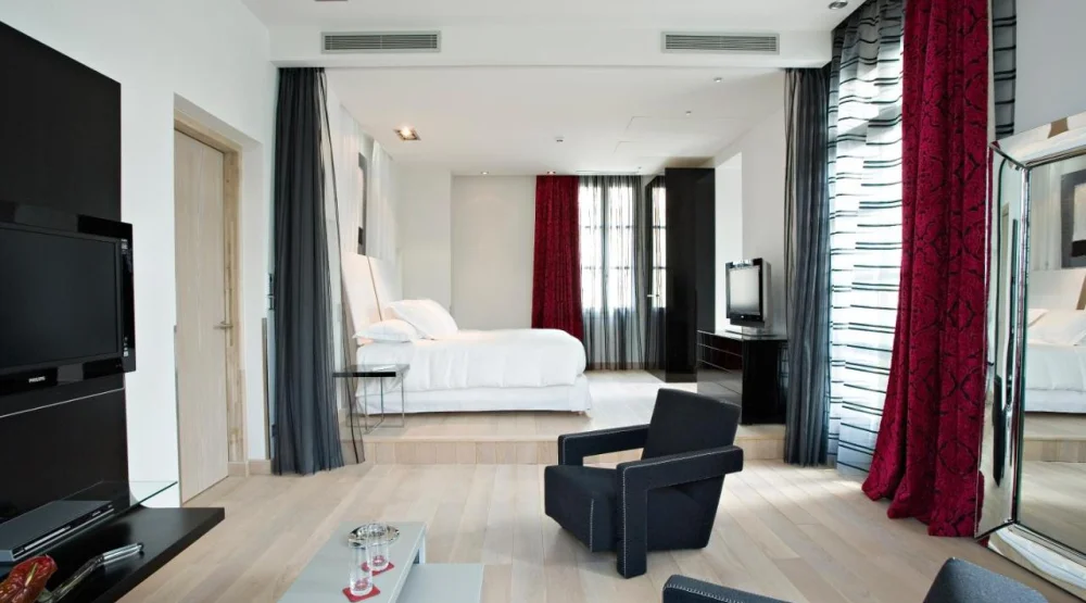 Terrace Deluxe Room - Main Building at Domaine De Verchant