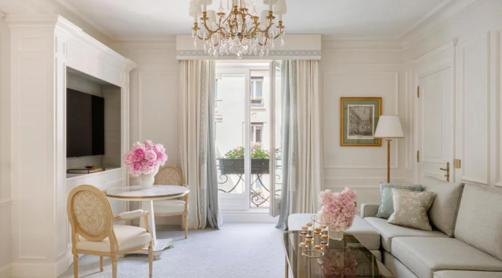 Executive Suite King Bed at Four Seasons George V Hotel