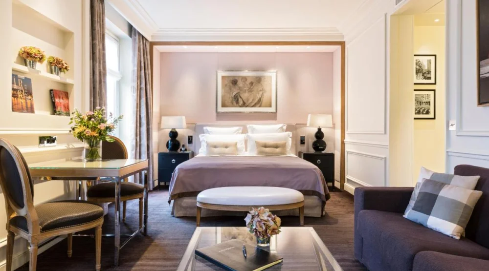 Junior Suite with Balcony at Grand Hotel du Palais Royal