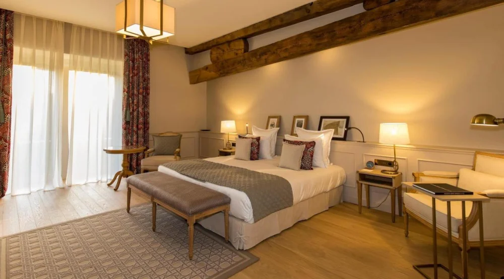 Junior Suite Garden Level Or with Balcony at Hotel Chais Monnet & Spa