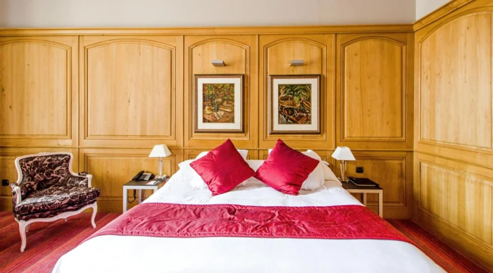 Tradition, Guest Room, One King, Limited View at Hotel de Bourgtheroulde, Autograph Collection