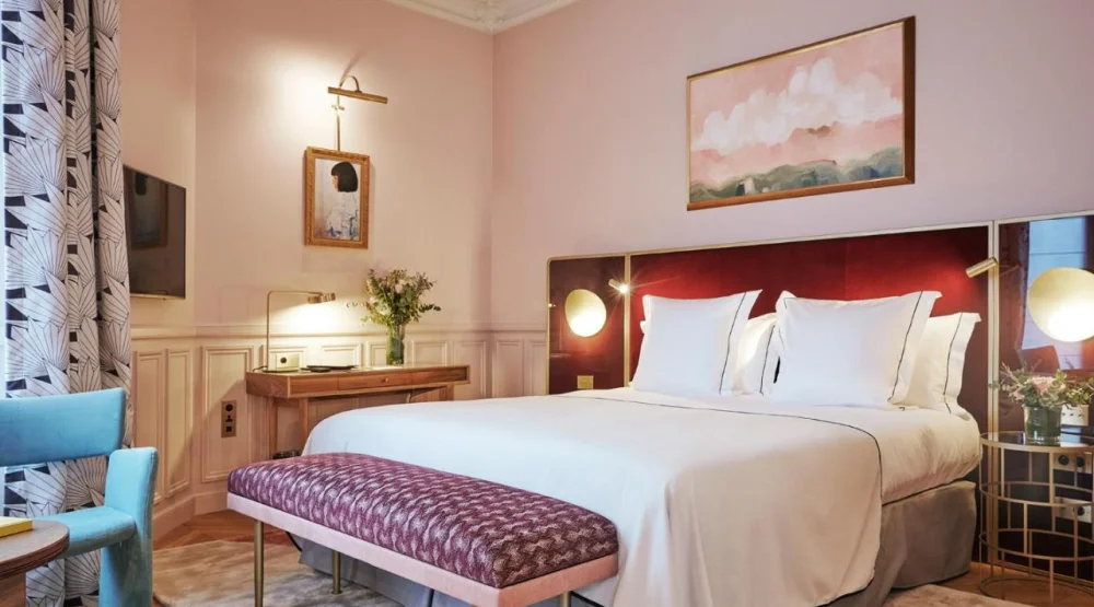 Deluxe Room at Hotel Grand Powers