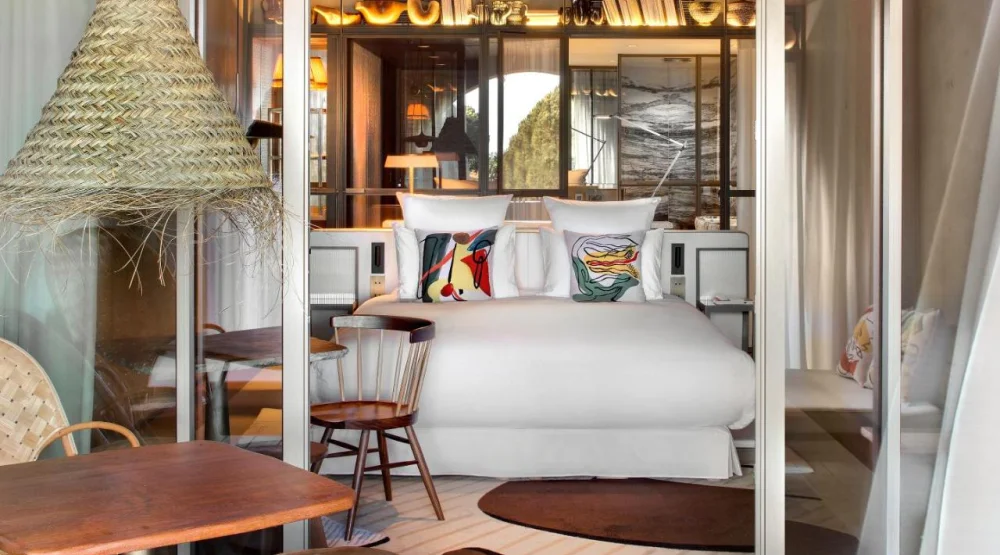 Deluxe Room at Hotel Lily of the Valley