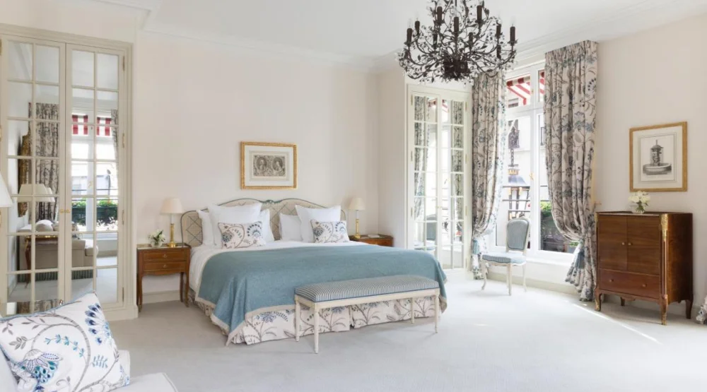 Corner Junior Suite at Le Bristol Paris, an Oetker Collection Hotel