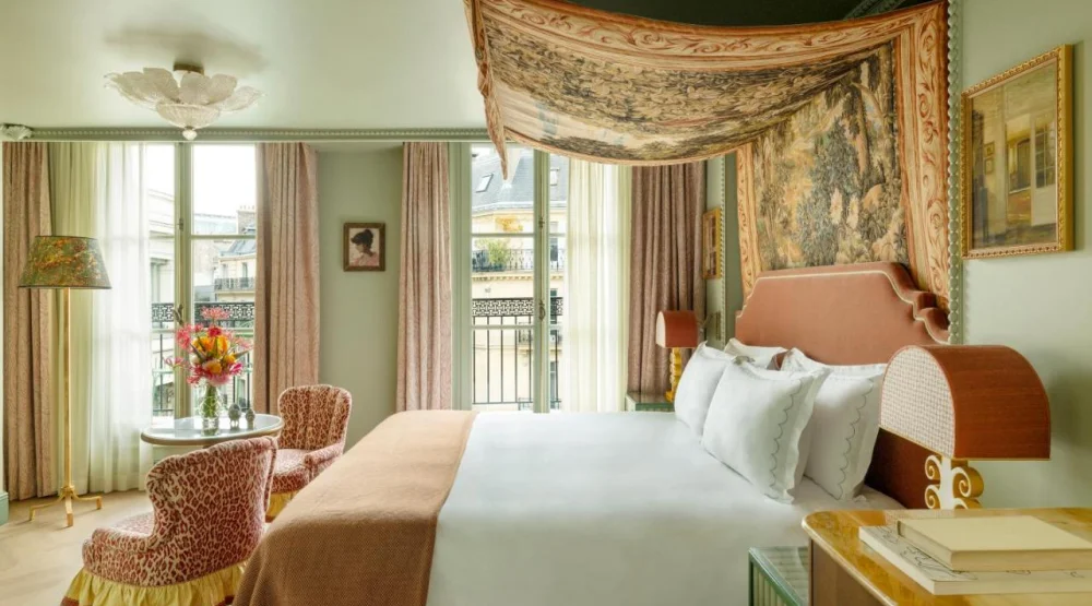 Deluxe Room at Le Grand Mazarin
