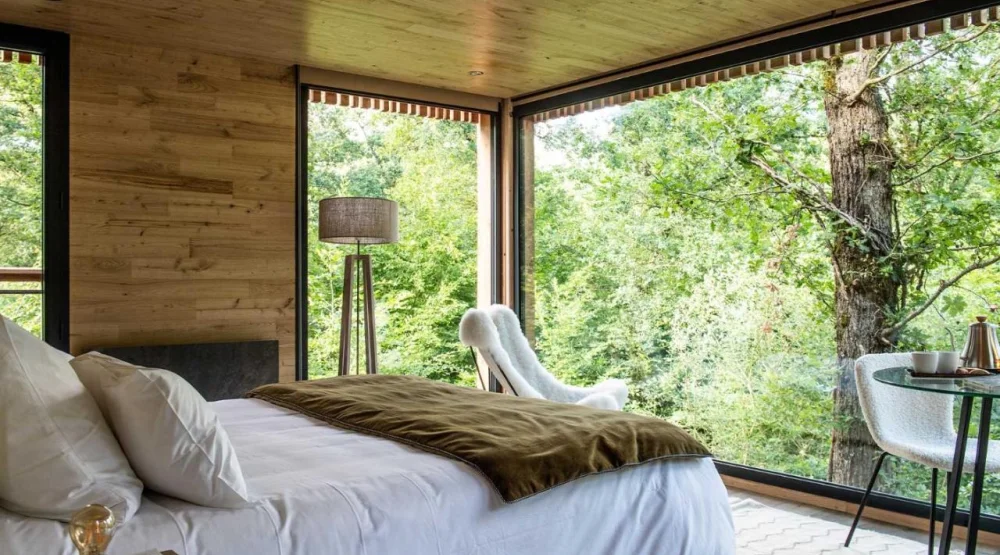 Les Ailes Du Désir - Suite with Jacuzzi and Sauna at Loire Valley Lodges Hotel