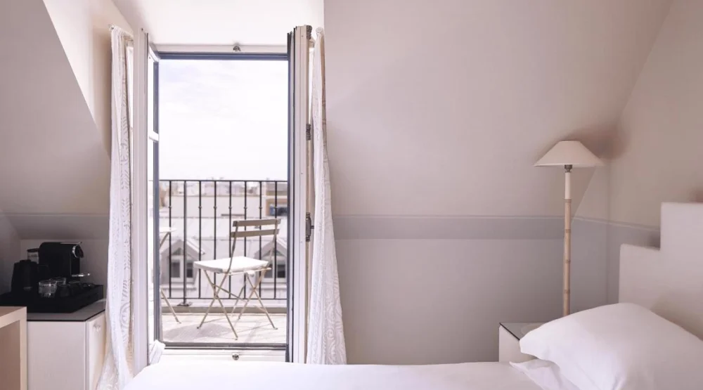 Executive Double Room with Balcony - Tour Eiffel View at Monsieur George Hotel & Spa