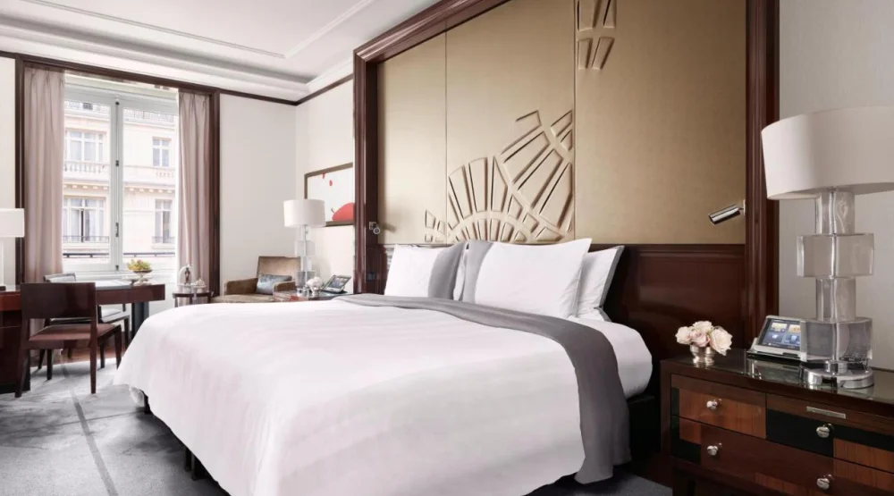 Premier King Room at The Peninsula Paris