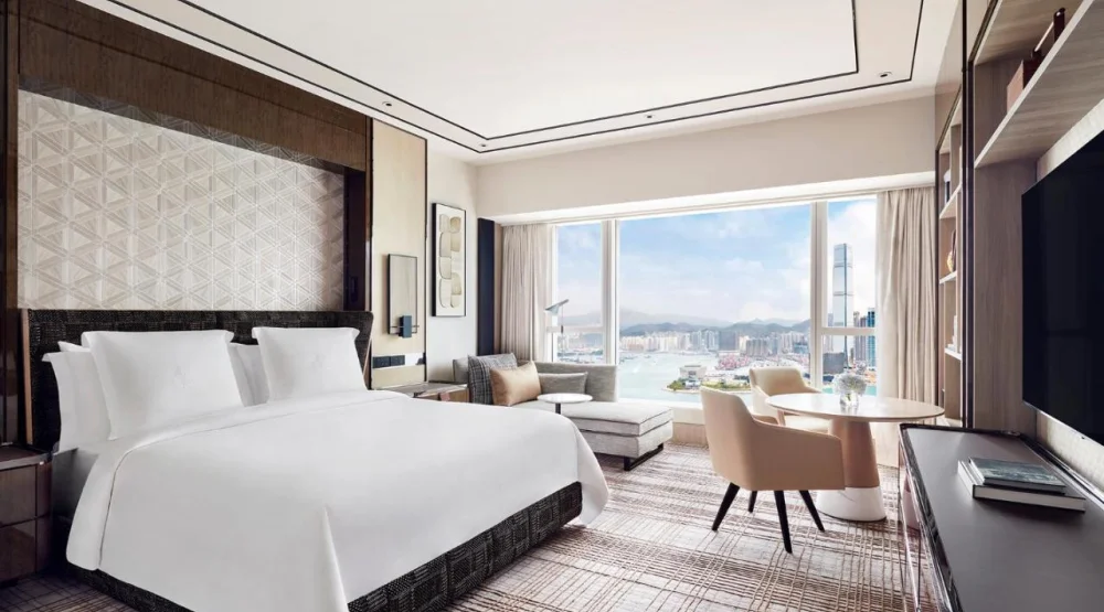 Deluxe Harbor-view Room King at Four Seasons Hong Kong