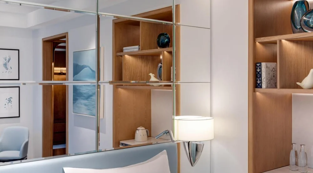 Guest Room Twin at Lanson Place Hotel