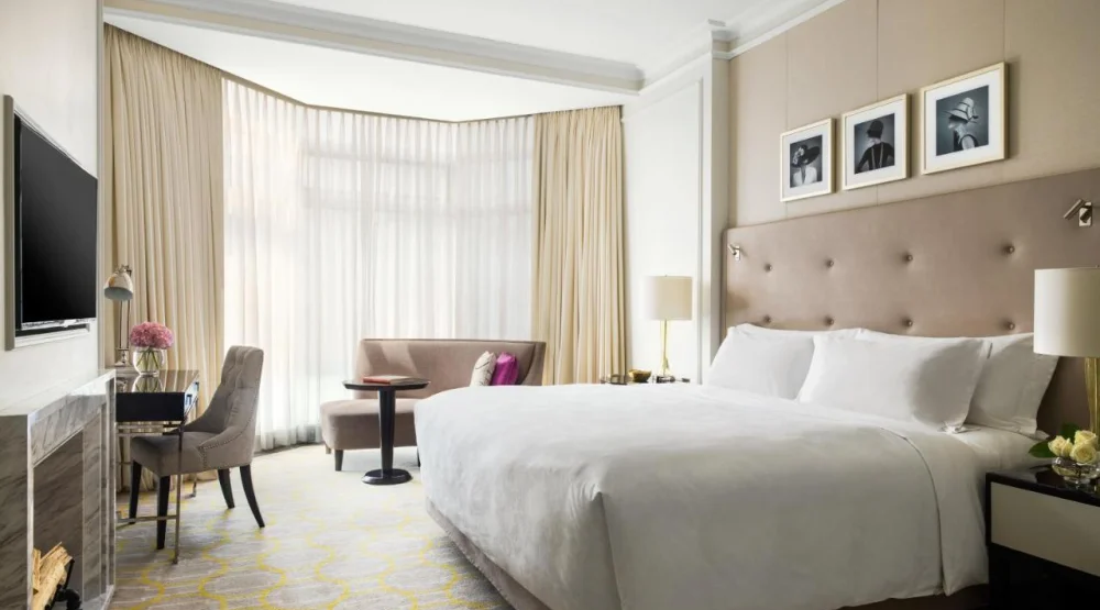 Club Executive King at The Langham Hong Kong