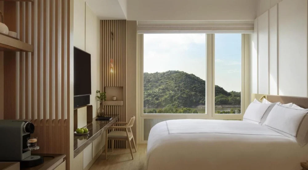 Superior Room - One Queen Size Bed, Sea View at The Silveri Hong Kong MGallery