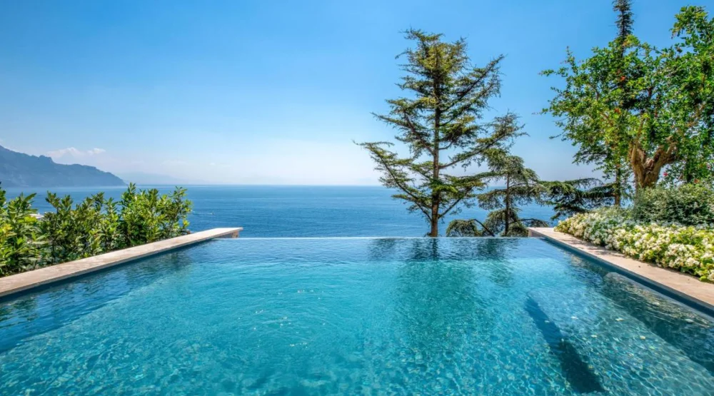 Suite with Private Pool at Borgo Santandrea