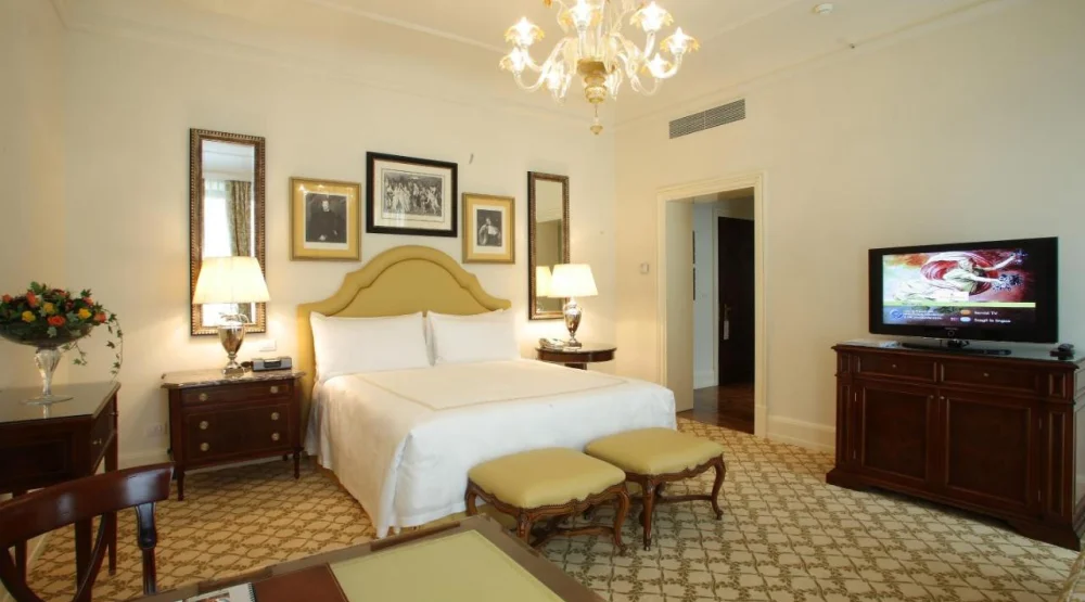 Superior King Room at Four Seasons Hotel Firenze