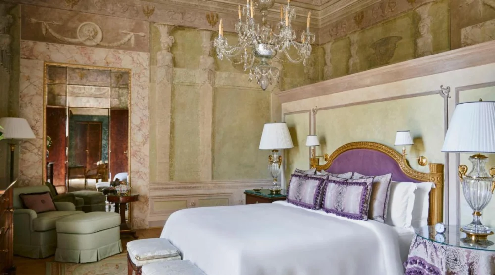 Frescoed Executive Suite with King Bed at Four Seasons Hotel Firenze