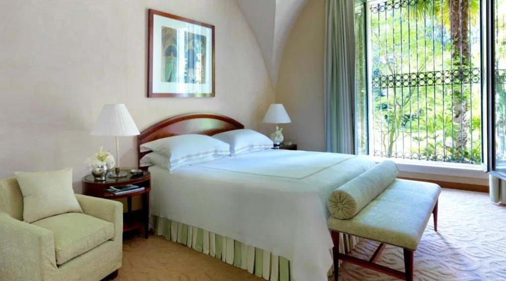 Cloister Suite King at Four Seasons Hotel Milano