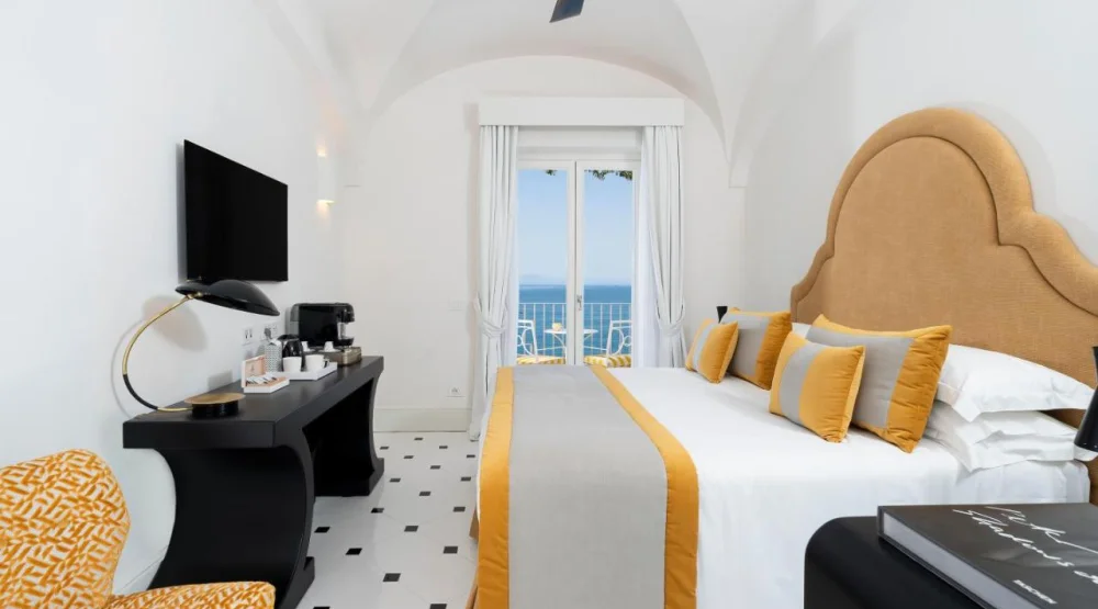 Superior Double Room with Sea View at Hotel Miramalfi