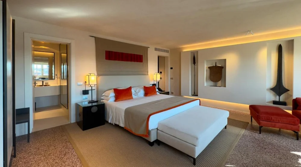 Deluxe Double Room with Sea View at Hotel Palazzo Durazzo Suites