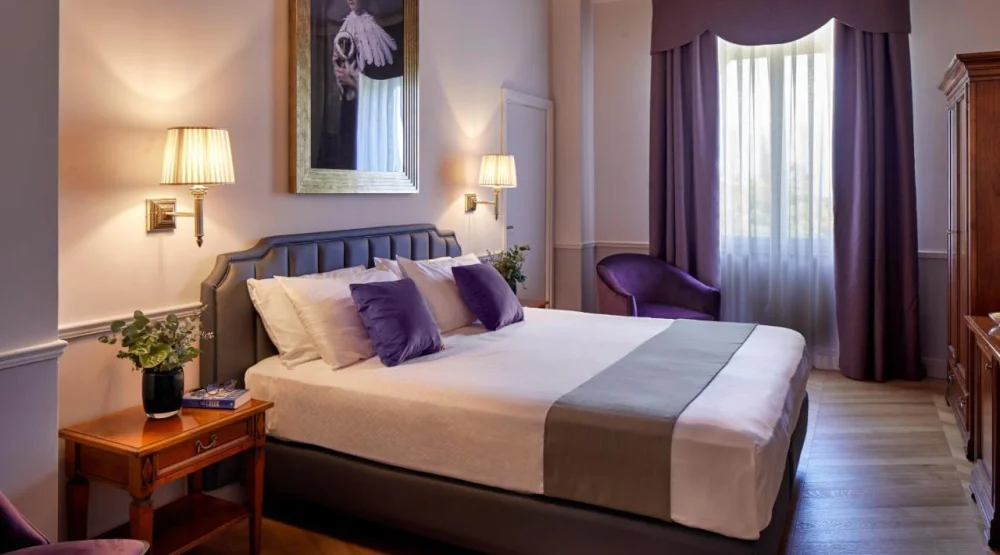 Double Room with Partial Lake View at Hotel Villa Del Sogno