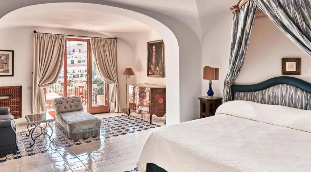 Junior Suite with Sea View at Le Sirenuse