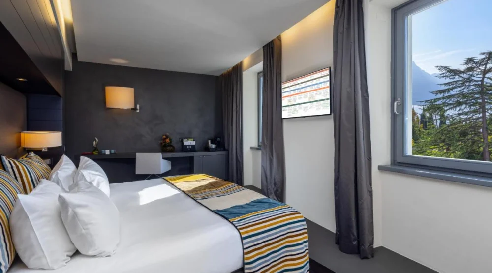 Double Or Twin Room with Lake View at Lido Palace