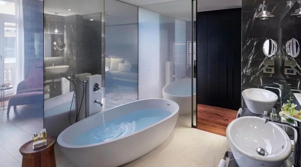 Junior Suite Double at Mandarin Oriental Milan