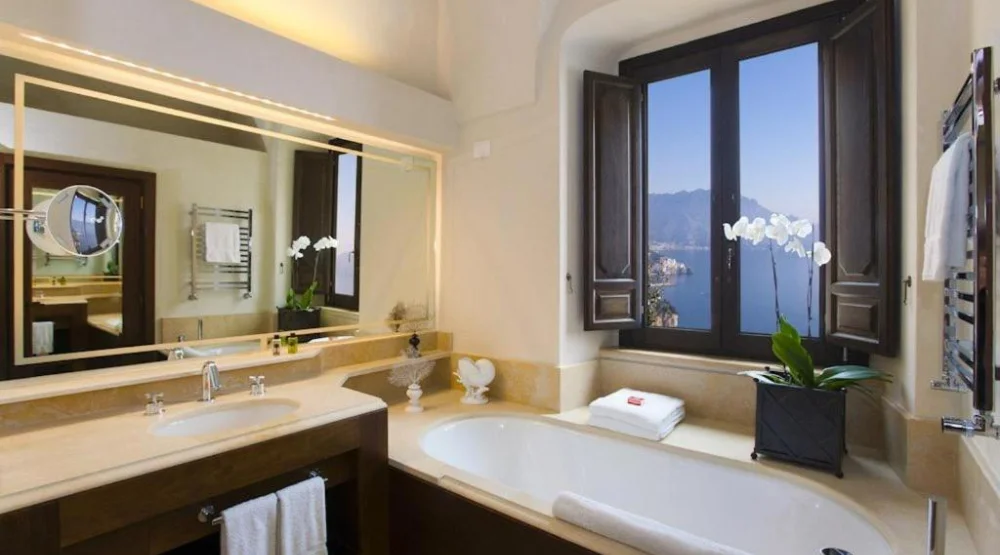 Deluxe Suite with Sea View at Monastero Santa Rosa Hotel & Spa