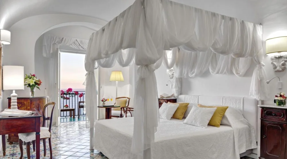 Junior Suite with Sea View at Santa Caterina Hotel